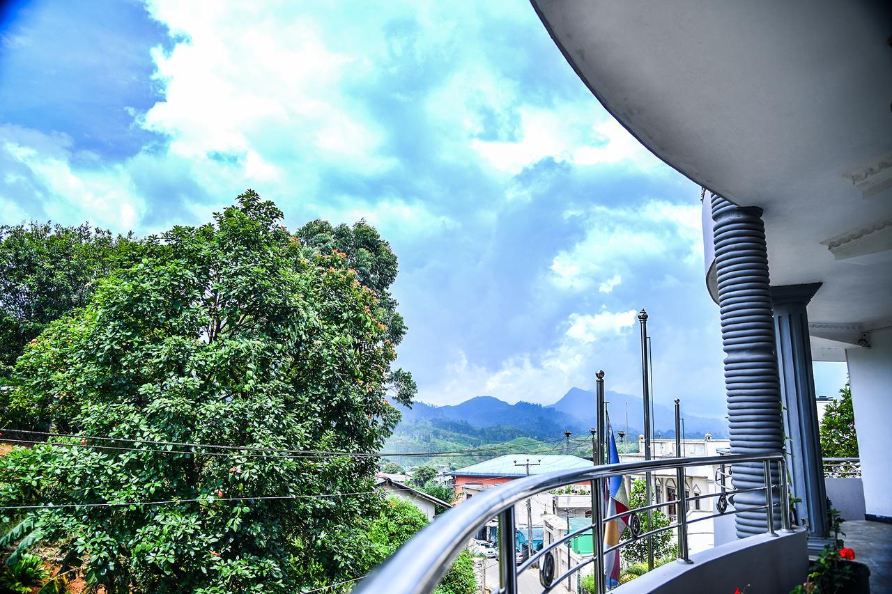 Sri Krishna Bhavan Hotel Hatton Buitenkant foto